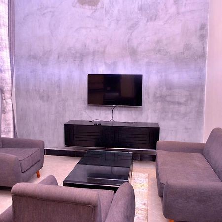 Hilltop Apartments Bwebajja Εξωτερικό φωτογραφία