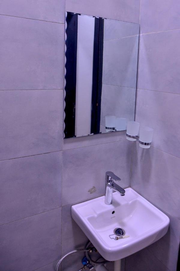 Hilltop Apartments Bwebajja Εξωτερικό φωτογραφία