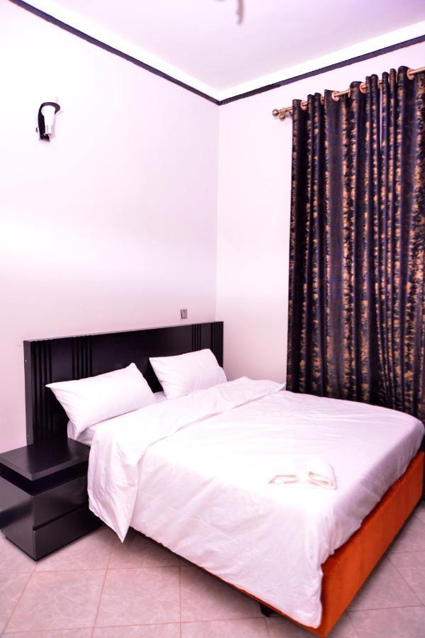 Hilltop Apartments Bwebajja Εξωτερικό φωτογραφία